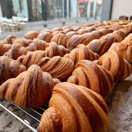 Fabulous 2br - Prime Location, Walk To Croisette & Palais - By Totolulu Yellow Corner Apartment